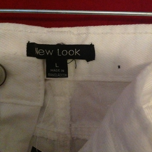 Shorts - Picture 3 of 3